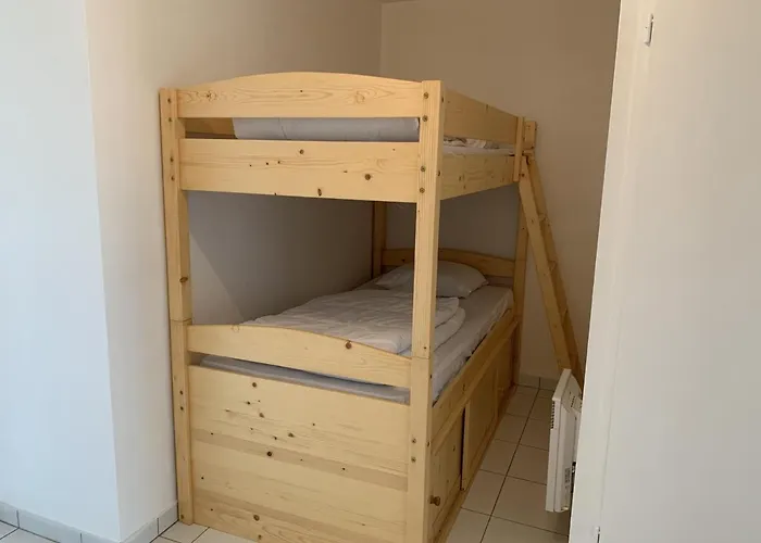 Appartamento T2 Neuf Avec Parking à - Fr-1-482-77